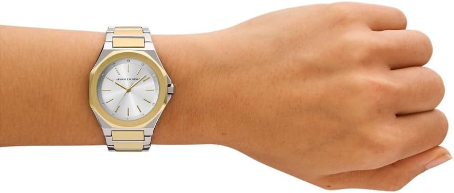 Armani Exchange Orologio da Donna, Movimento al quarzo a tre lancette e cassa da 34 mm con cinturino in Acciaio o Pelle