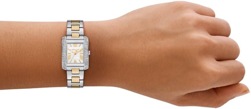 Michael Kors Reloj Emery para Mujer, 22mm Movimiento de Cuarzo a Tres Agujas con Correa de Acero Inoxidable