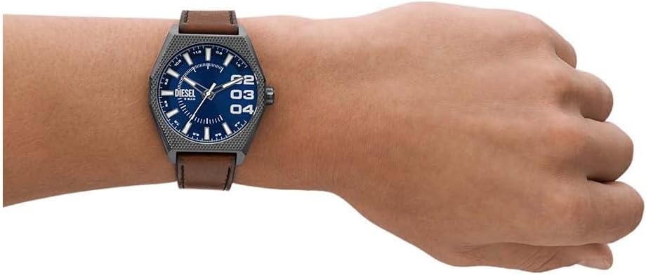 Diesel Scraper Reloj para Hombre, Movimiento de Cuarzo con Fecha a Tres Agujas y Correa de Acero o Piel