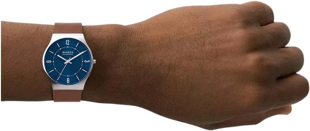 Skagen Reloj Grenen para Hombre, Movimiento de Cuarzo a Tres Agujas con Correa de Acero o Piel