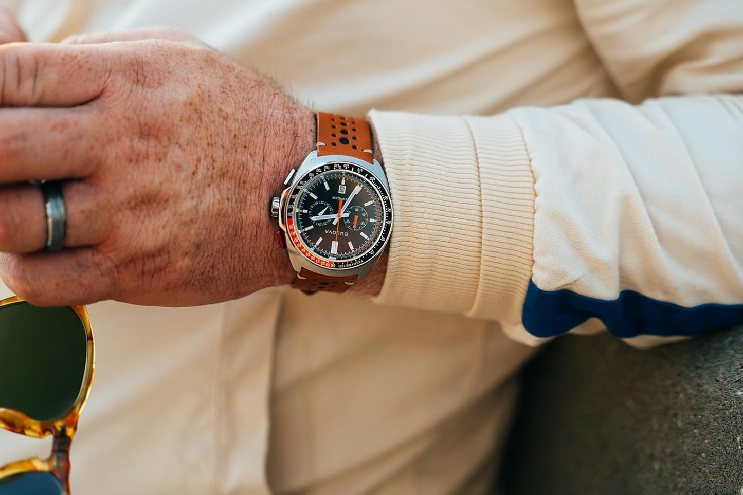 Bulova Reloj Cronógrafo para Hombre de Cuarzo con Correa en Cuero 98B427