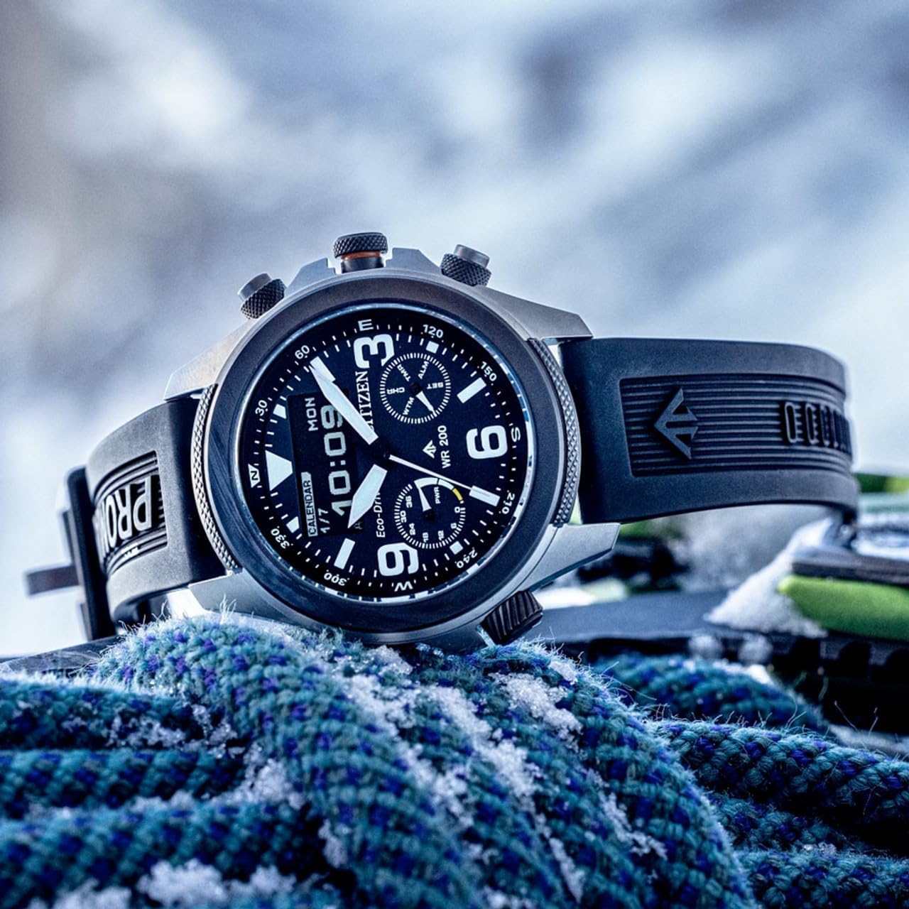 CITIZEN Promaster JV1007-07E Eco-Drive - Reloj solar analógico y digital para hombre con correa de silicona, Deportes